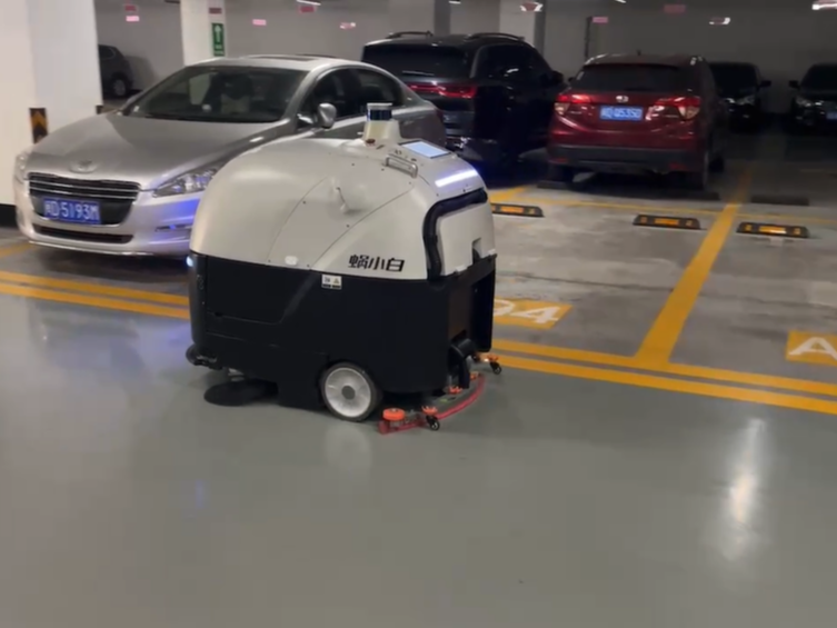 坦力智能清潔機(jī)器人_無(wú)人化清潔解決方案_無(wú)需專人盯守