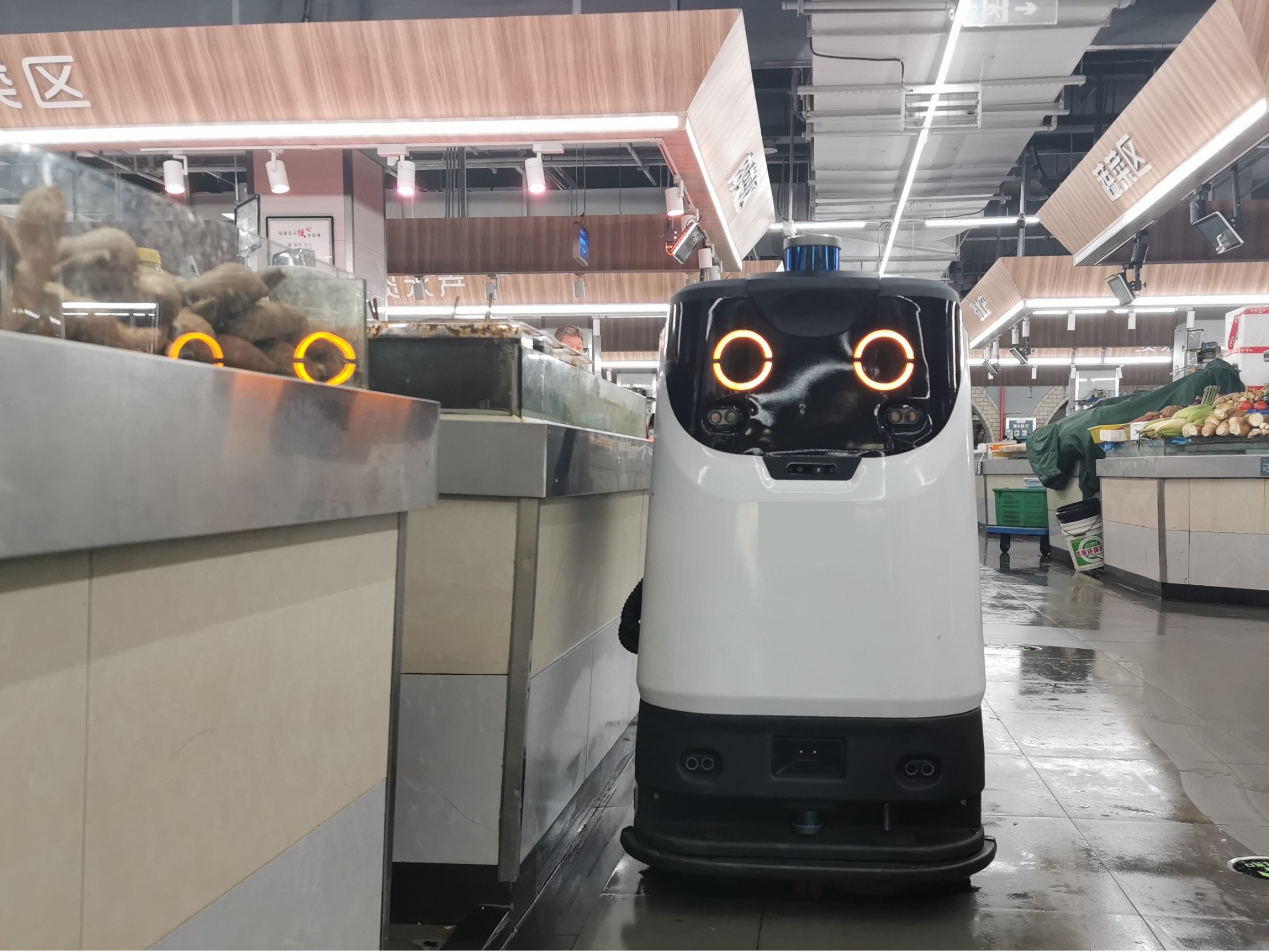 山姆山東拓局：地面清潔成運(yùn)營關(guān)鍵，坦力洗地機(jī)攜 “硬實力” 護(hù)航